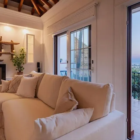Holiday home Casa Feliz - Mijas Golf, Private Pool, 3 Bedroom 3 Bathrooms Ensuite Malaga