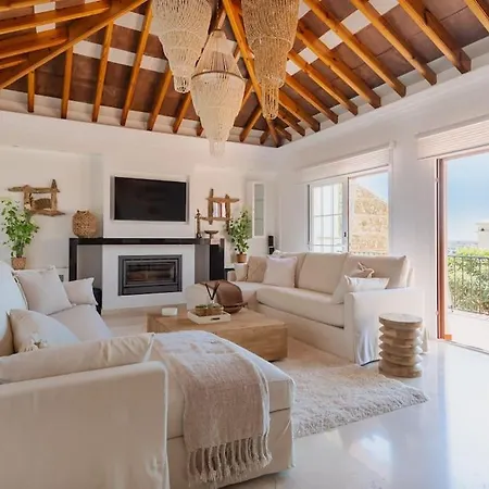 Casa Feliz - Mijas Golf, Private Pool, 3 Bedroom 3 Bathrooms Ensuite